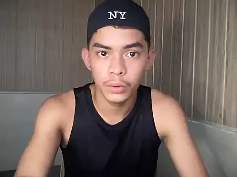 Snapshot of yourhotasian_jhonpol16 chatting on 06/16/26, 01:30 yourhotasian jhonpol16 online show from 06/16/26, 01:30