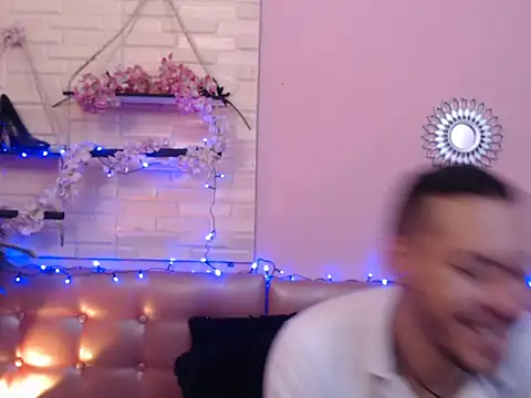 Aronandmoli69 online show from 04/15/26, 11:50