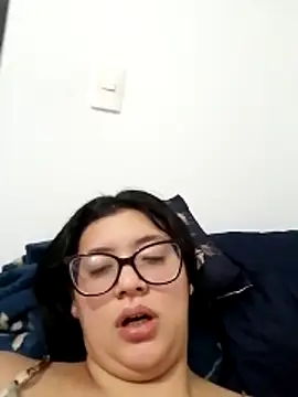 dhalia-rose89 online show from 04/16/26, 03:29