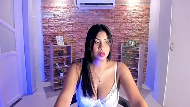 noa joness online show from 05/26/26, 09:11