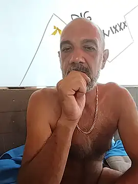 BigTwixxxx online show from 07/14/26, 01:17