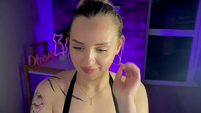 mari grey online show from 04/24/26, 11:51