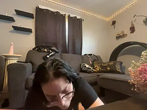 Snapshot of AmalaHexx chatting on 04/15/26, 11:16 AmalaHexx online show from 04/15/26, 11:16