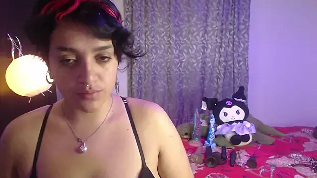 Snapshot of LillithMonroe chatting on 04/16/26, 12:17 LillithMonroe online show from 04/16/26, 12:17