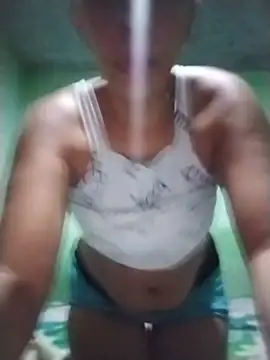 YuliBrayan online show from 06/25/26, 08:57