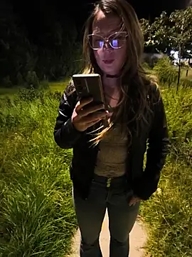 VALELUXX online show from 06/25/26, 01:27