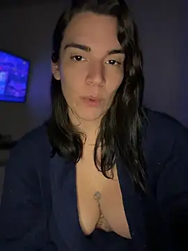 Snapshot of alicemeb chatting on 06/12/26, 10:08 alicemeb online show from 06/12/26, 10:08
