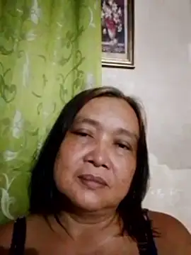 jeanyummytits online show from 06/01/26, 09:33