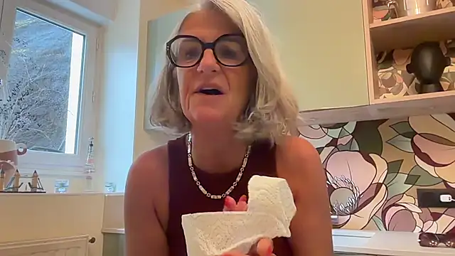 NaughtyMonicaUK online show from 05/31/26, 06:42
