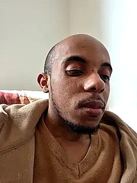 Snapshot of Elmentor32 chatting on 04/15/26, 02:24 Elmentor32 online show from 04/15/26, 02:24