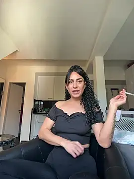 CurlyRouge online show from 05/20/26, 02:23