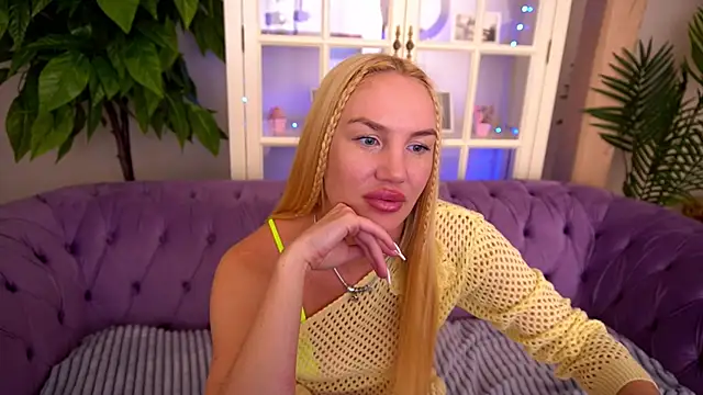 SavageKisses online show from 05/20/26, 06:08