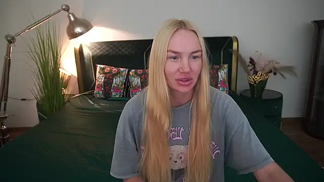 SavageKisses online show from 05/22/26, 05:36