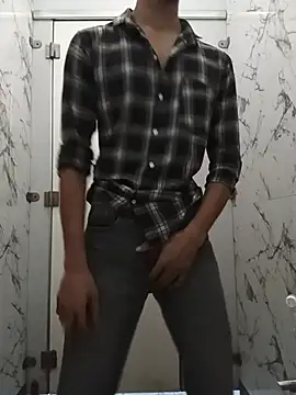 itsmemadhu2019 online show from 06/07/26, 02:43