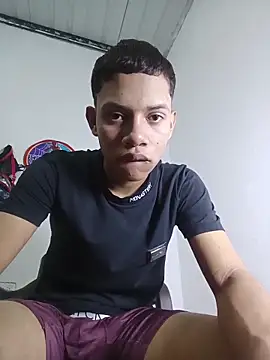 curious straight guy online show from 04/16/26, 02:23