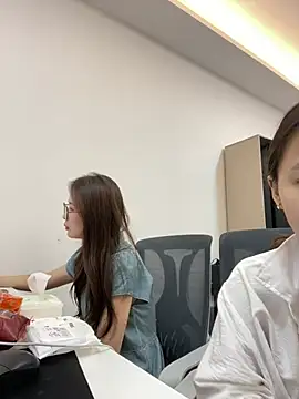Snapshot of Taosi11 chatting on 06/17/26, 06:49 Taosi11 online show from 06/17/26, 06:49