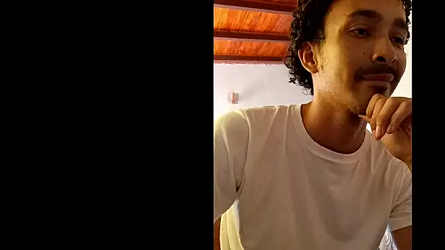 Snapshot of ExtremeXBoy chatting on 04/15/26, 06:15 ExtremeXBoy online show from 04/15/26, 06:15