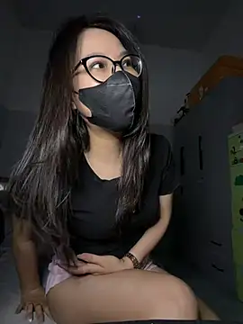 ZzyzyZ-009 online show from 05/15/26, 04:58