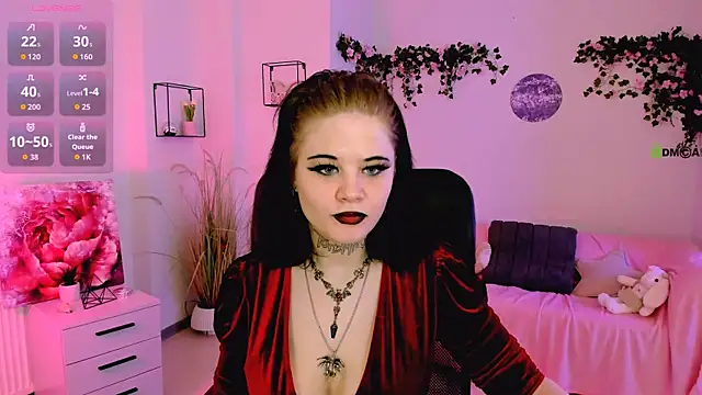 nikki kiss  online show from 07/08/26, 08:41