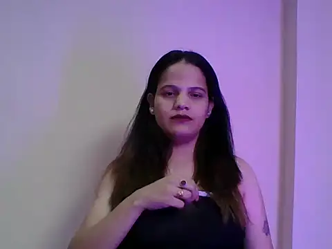 Snapshot of Its-anayaa chatting on 04/15/26, 04:36 Its-anayaa online show from 04/15/26, 04:36