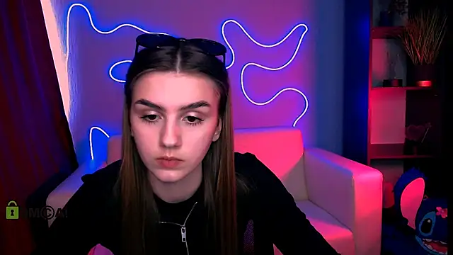 emma hazell online show from 04/27/26, 02:04