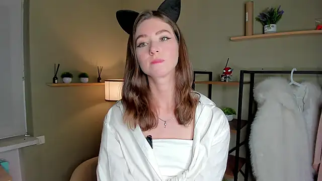 Peaches Peaches online show from 05/25/26, 03:51