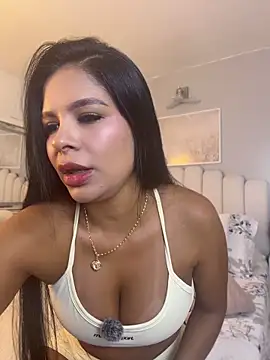 Elara Luxe online show from 05/28/26, 11:13