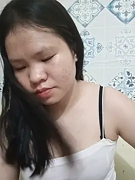 Seraphinahh online show from 06/28/26, 04:13