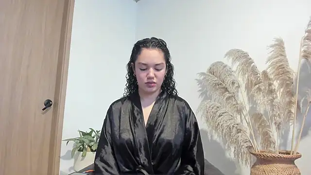 MiaRouseex online show from 05/01/26, 08:57
