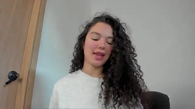 MiaRouseex online show from 05/14/26, 02:57
