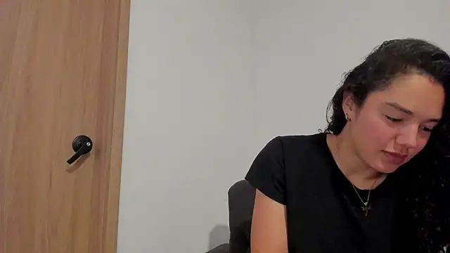 MiaRouseex online show from 05/27/26, 09:45