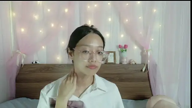 shy pink doll online show from 07/29/26, 03:43