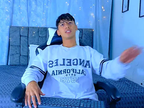 IhanKing online show from 04/26/26, 07:33