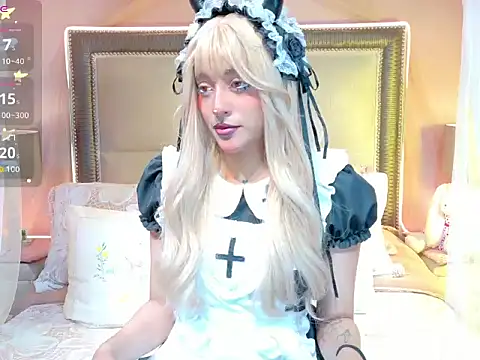 VaLuu   online show from 06/02/26, 01:02