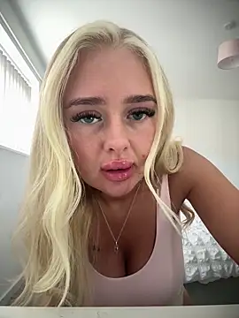 Vanillaheavennn online show from 04/16/26, 11:55