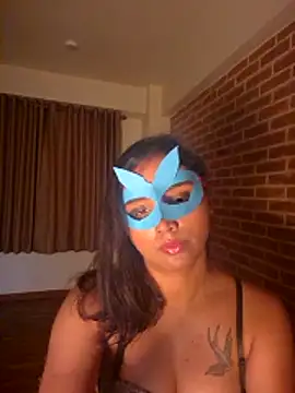 Snapshot of jellyyynspicyyy chatting on 04/15/26, 02:02 jellyyynspicyyy online show from 04/15/26, 02:02