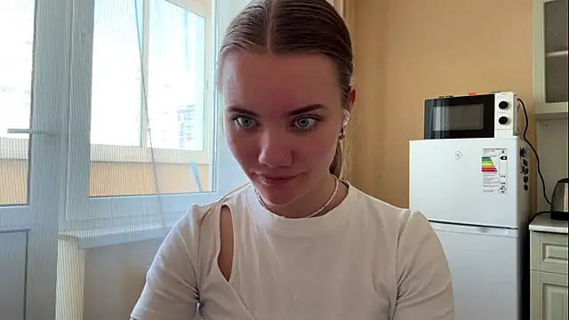 doana bebriti online show from 05/20/26, 12:11