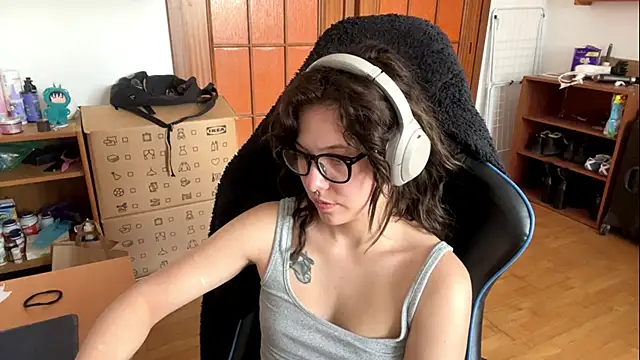 PillowPeachX online show from 05/30/26, 01:30