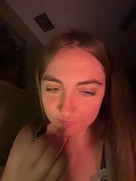 prettykitttty online show from 04/21/26, 02:51