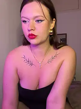 SweetLikaaa online show from 04/28/26, 08:14