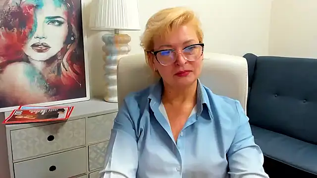 luna xfantasy online show from 04/15/26, 06:31