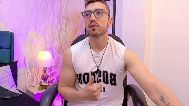 Snapshot of _Ryan_1 chatting on 04/14/26, 01:28 Ryan 1 online show from 04/14/26, 01:28