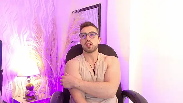 Snapshot of _Ryan_1 chatting on 04/16/26, 12:28 Ryan 1 online show from 04/16/26, 12:28