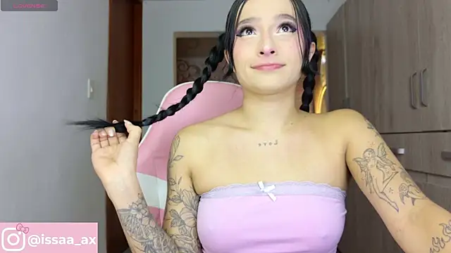 issa dolly online show from 05/26/26, 10:17