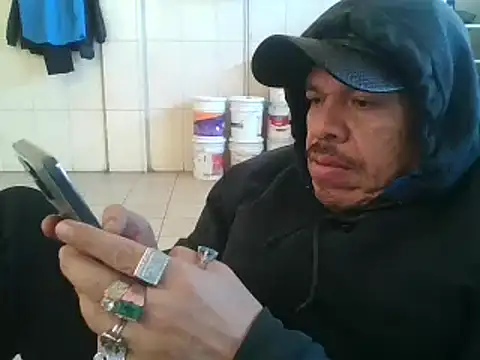 Snapshot of Oskr2024XXX chatting on 01/15/25, 09:30 Oskr2024XXX online show from 01/15/25, 09:30