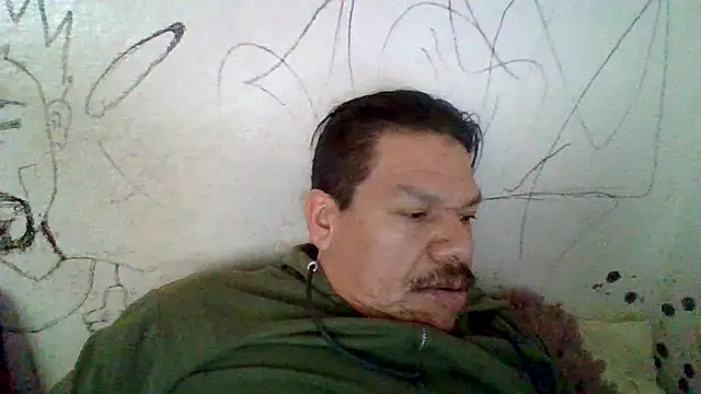 Snapshot of Oskr2024XXX chatting on 11/15/25, 07:10 Oskr2024XXX online show from 11/15/25, 07:10