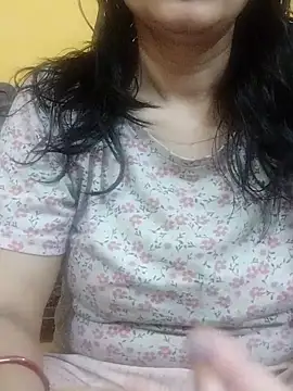 Snapshot of RUHIJNJ chatting on 04/14/26, 03:51 RUHIJNJ online show from 04/14/26, 03:51