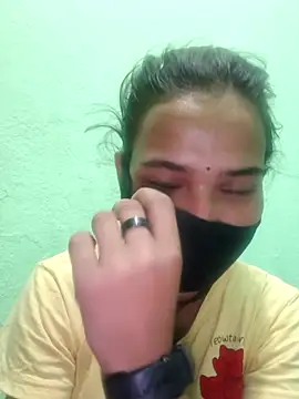 Priya7579 online show from 04/18/26, 03:16