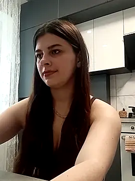 Snapshot of Eveline5038 chatting on 05/14/26, 05:25 Eveline5038 online show from 05/14/26, 05:25