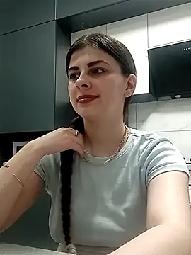 Snapshot of Eveline5038 chatting on 05/17/26, 07:54 Eveline5038 online show from 05/17/26, 07:54